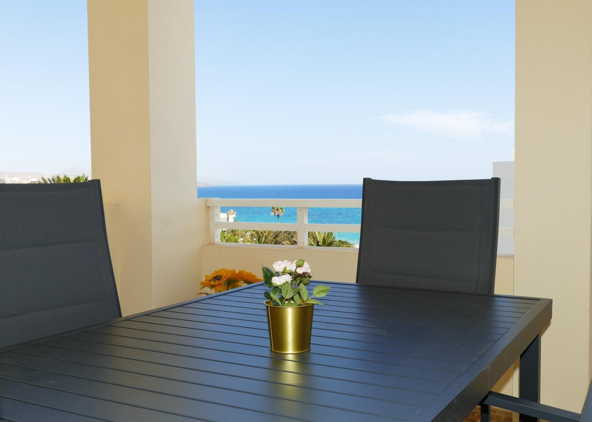 Blue Lagoon Apartment Costa Calma Extérieur photo